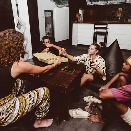 House Of Wolves Hostel Pantai Cenang  Exterior photo