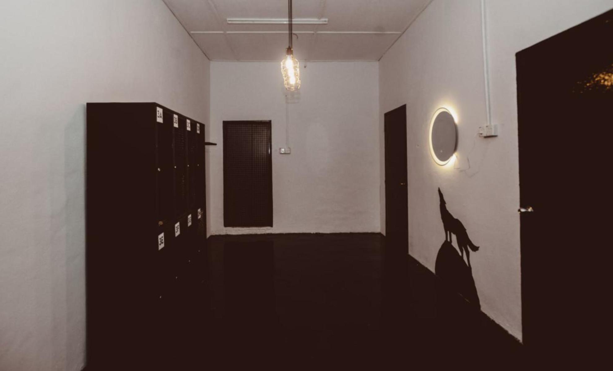 House Of Wolves Hostel Pantai Cenang  Exterior photo